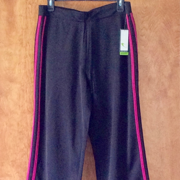 Tek Gear Workout Capris Black Pink Stripe NEW - Picture 1 of 7